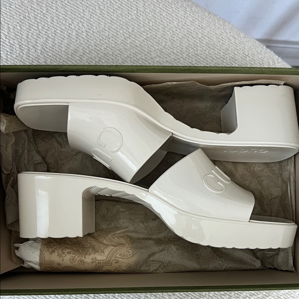 Gucci Women's White Slide Sandals - 11EU